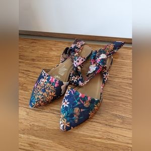Cityclassified Ankle Tie Mules Flats Floral Sz 7.5